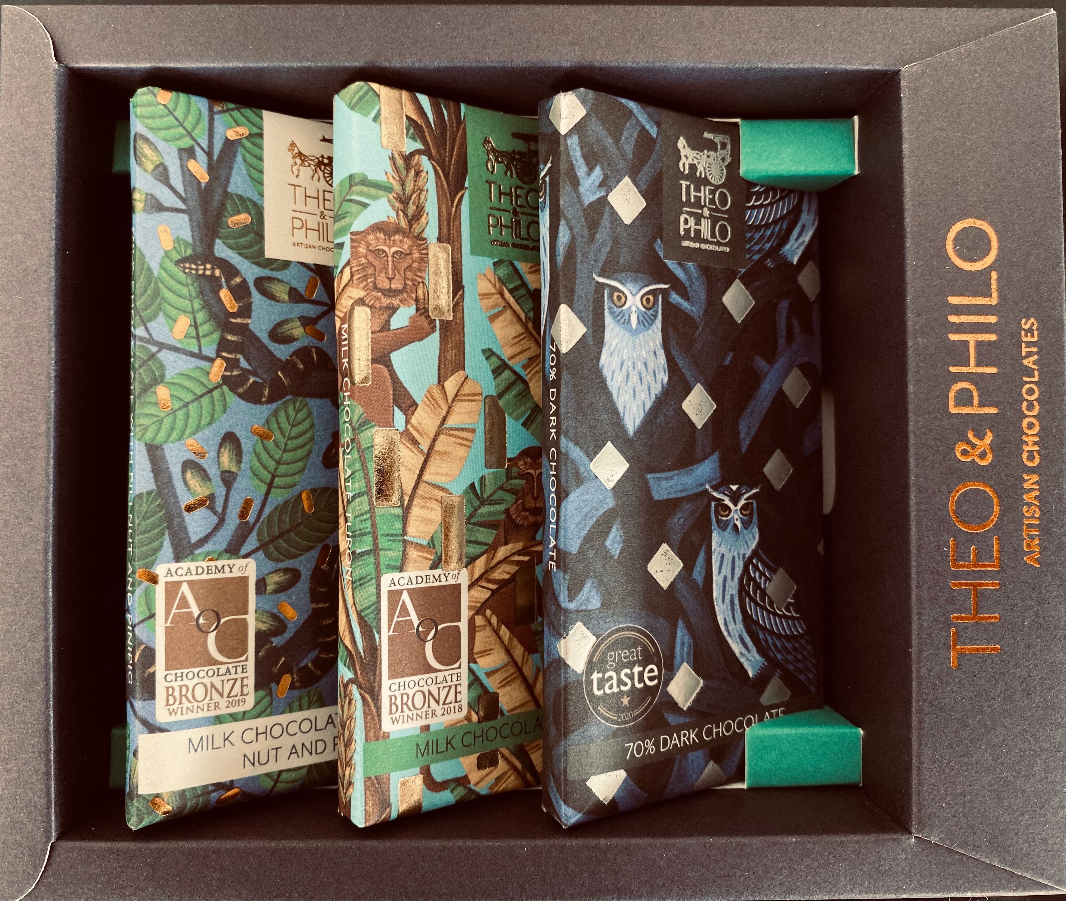 Theo&Philo Three Bar Gift Collection — bars detail